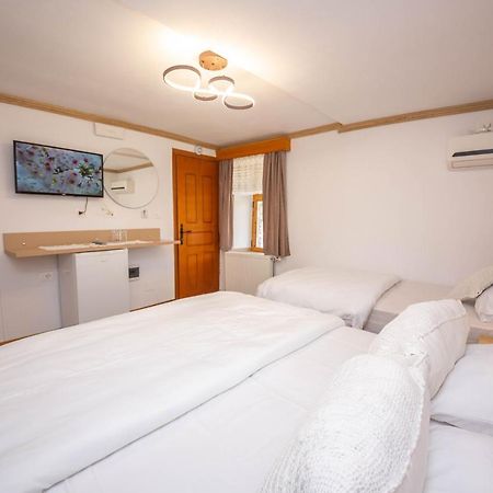Bed And Breakfast Kotoni Αργυρόκαστρο Εξωτερικό φωτογραφία