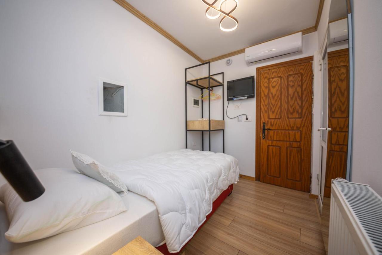 Bed And Breakfast Kotoni Αργυρόκαστρο Εξωτερικό φωτογραφία